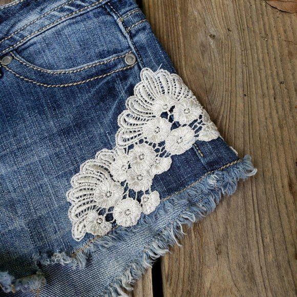 Hot Kiss Cici Cutoff Blue Jean Shorts Sz 7 / 29″ W - Picture 6 of 10